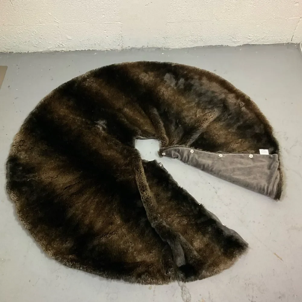Restoration Hardware Luxe Faux Fur Brown Black Tree Skirt
